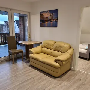 Mit Jacuzzi Naehe Flughafen Koeln Bonn Appartement